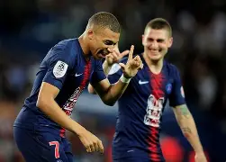 巴黎圣日耳曼五连胜继续领跑积分榜，维尼修斯主帅陷下课危机！的简单介绍