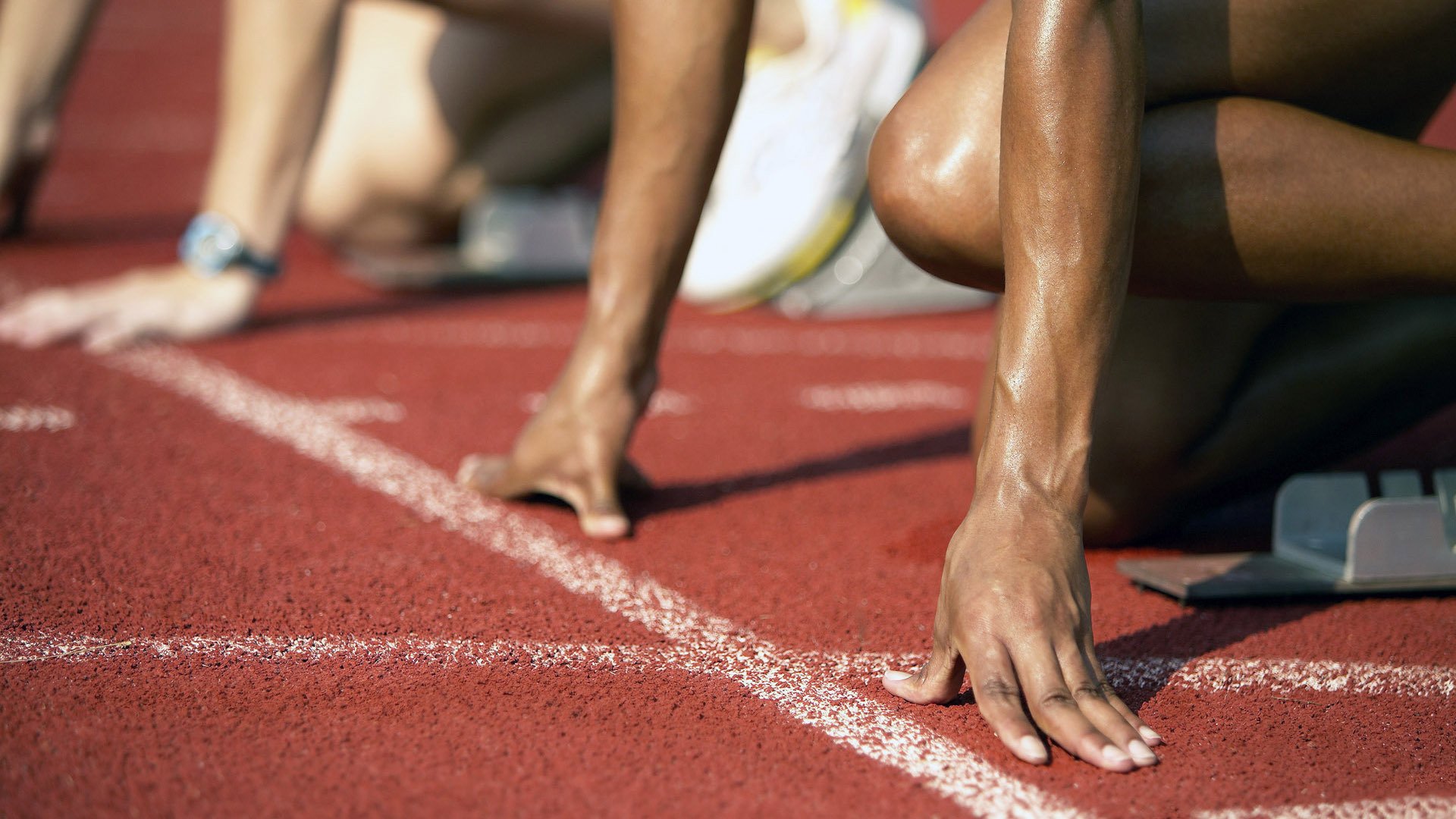 莱万多夫斯基官方宣布最后时刻胜出新规，塞尔维亚队引发争议！气势如虹延续